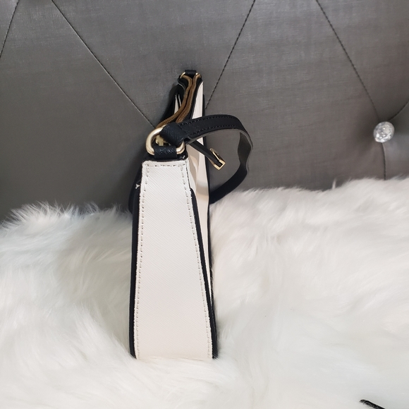 Calvin Klein white crossbody bag - Picture 7 of 16